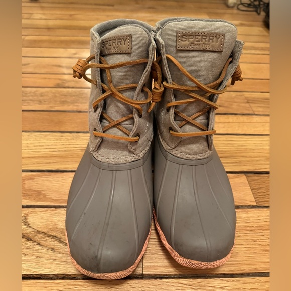 Sperry Saltwater Duck Boots Waterproof Rubber Lace Up Gray and Coral Pink - Picture 2 of 4